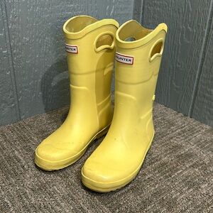 Hunter yellow rain boots - size 2